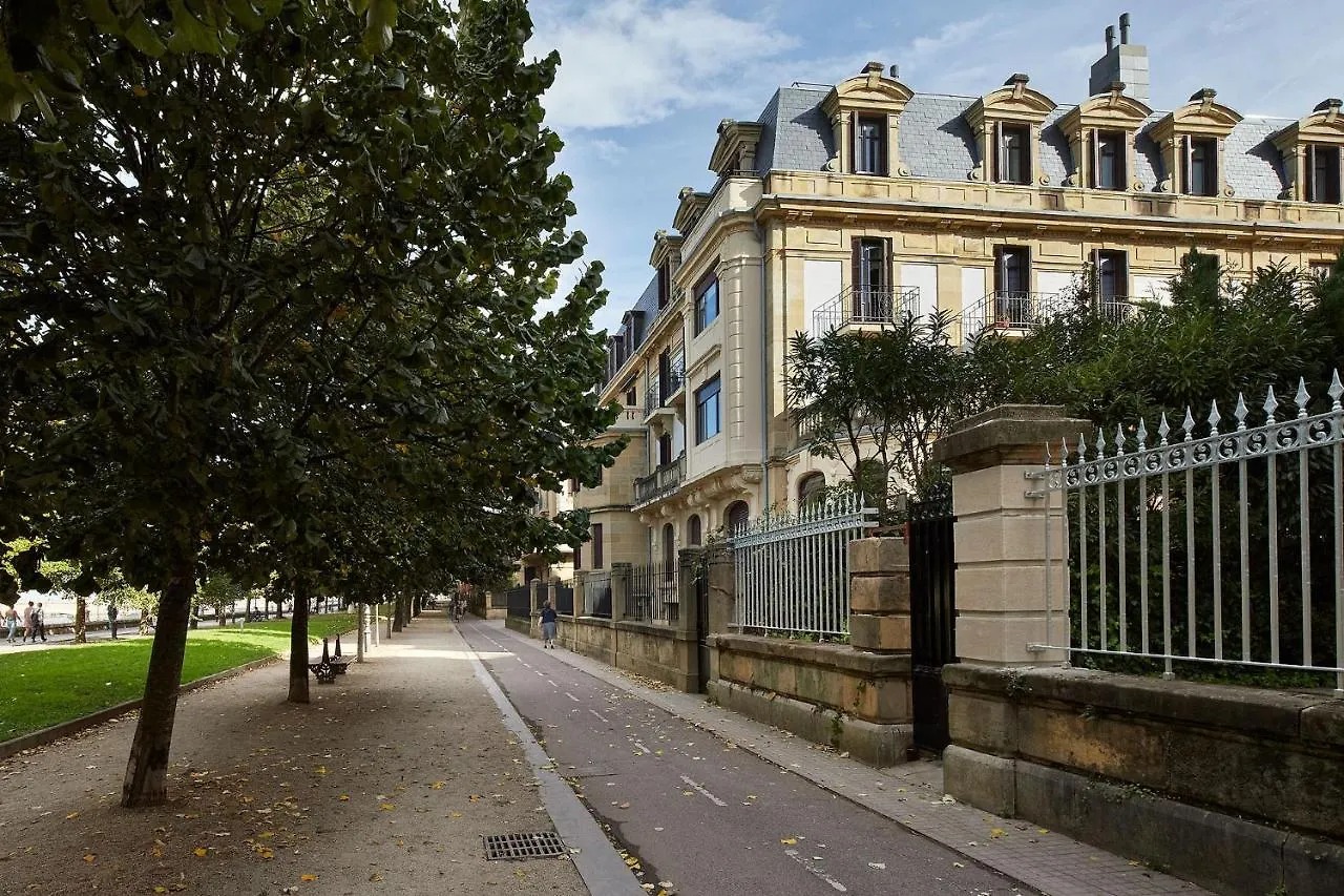 Eiffel - The Rentals Collection San Sebastian Spain